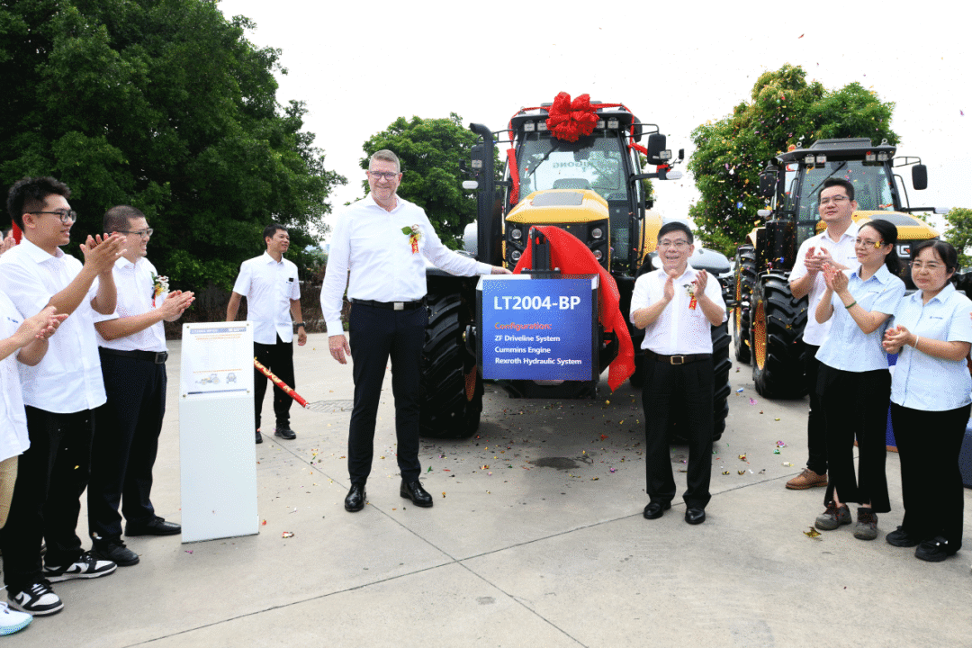 Chuỗi động lực vàng! B7 của Guang Kang kết hợp với máy kéo cao cấp Liugong!